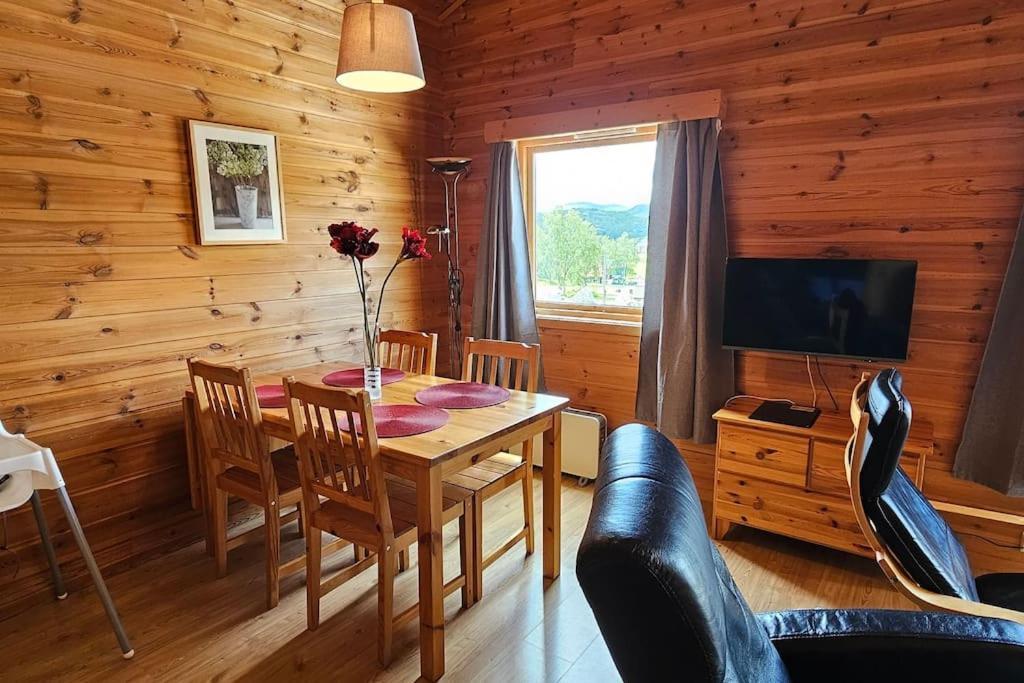 Haugen Hytteutleie & Camping Экстерьер фото
